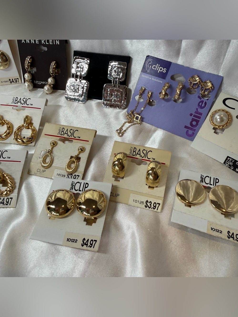 Clip-On Earrings 11 NWT Lot Gold Silver Pearl Statement Everyday Office Party 81 - Picture 3 of 5